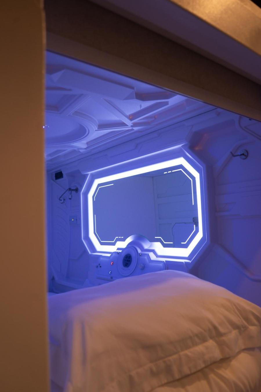 Large Pod Female Room