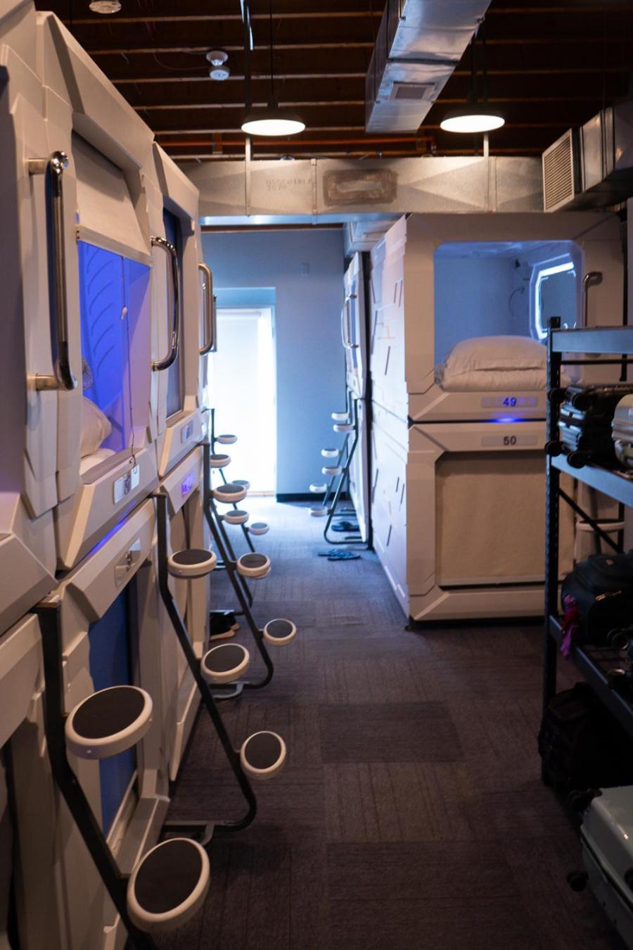 Large Pod Female Room